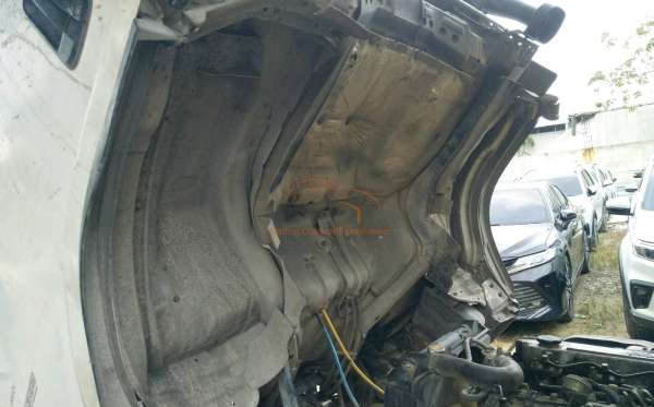 ISUZU NMR 71T HD 6.1