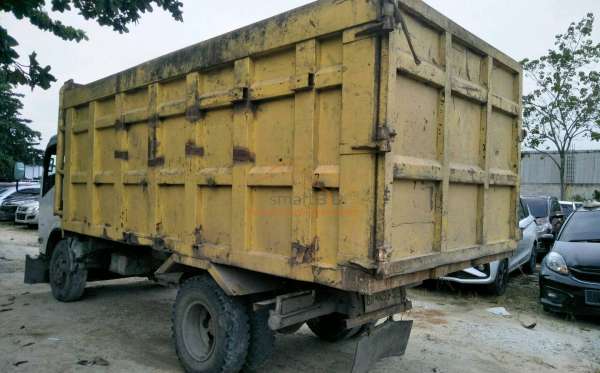 ISUZU NMR 71T HD 6.1