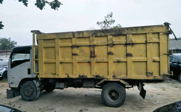 ISUZU NMR 71T HD 6.1