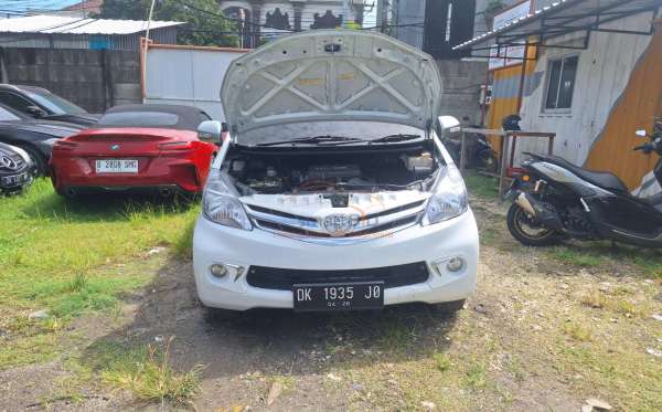 TOYOTA AVANZA 1.3 G