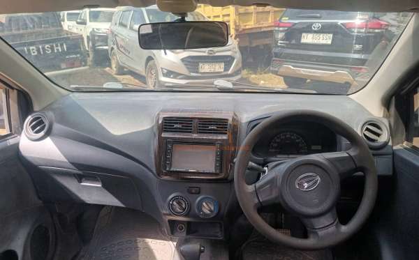 DAIHATSU AYLA 1.0 M