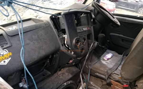 DAIHATSU GRAN MAX BLIND VAN