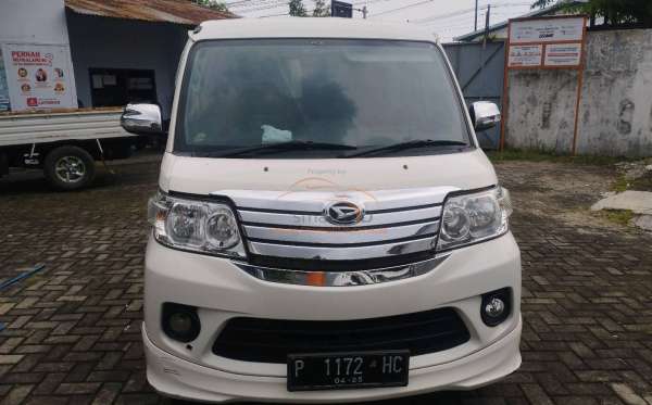 DAIHATSU LUXIO X