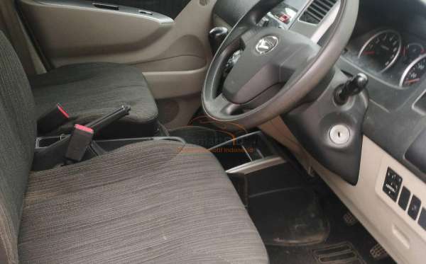 DAIHATSU LUXIO X
