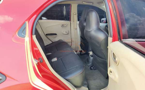 HONDA  BRIO  SATYA E