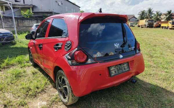 HONDA  BRIO  SATYA E