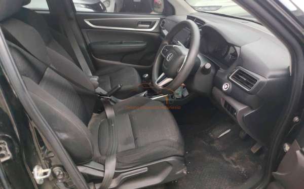 HONDA  BRV BR-V DG3 1.5 L E