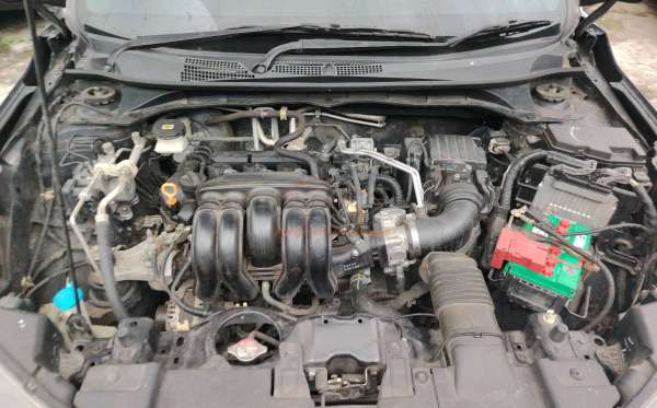 HONDA  BRV BR-V DG3 1.5 L E