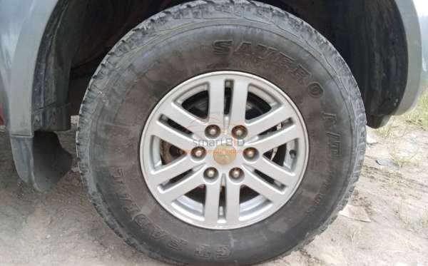 MITSUBISHI  STRADA  CR 2.5