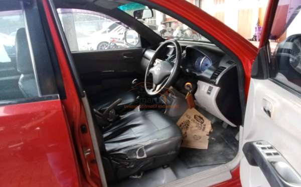 MITSUBISHI  STRADA  CR 2.5