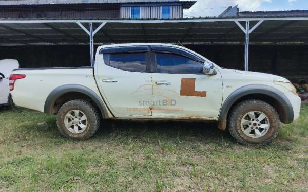 MITSUBISHI DC GLS 4X4