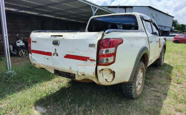 MITSUBISHI DC GLS 4X4