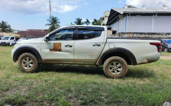 MITSUBISHI DC GLS 4X4