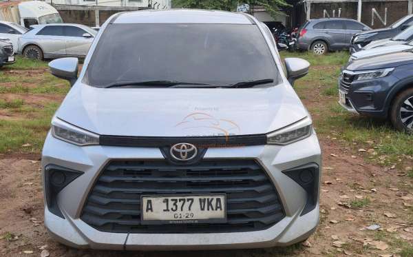 TOYOTA  AVANZA  1.3 E