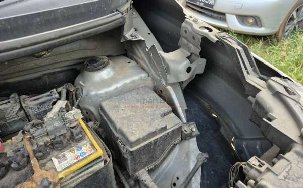 TOYOTA  AVANZA  1.3 E