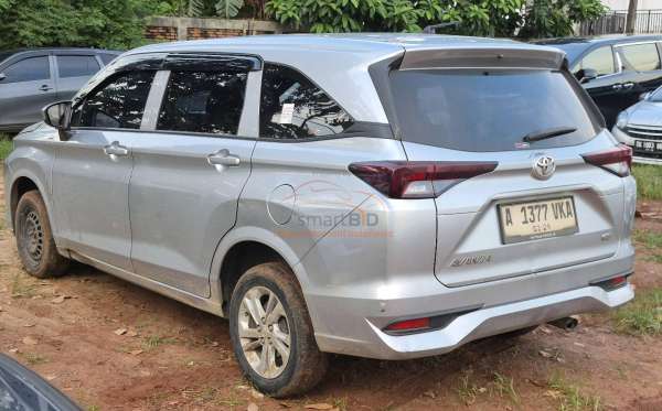 TOYOTA  AVANZA  1.3 E