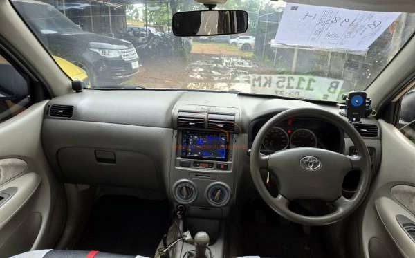 TOYOTA AVANZA G