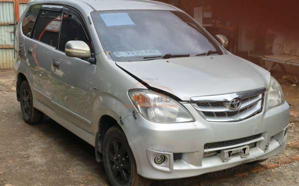 TOYOTA AVANZA G