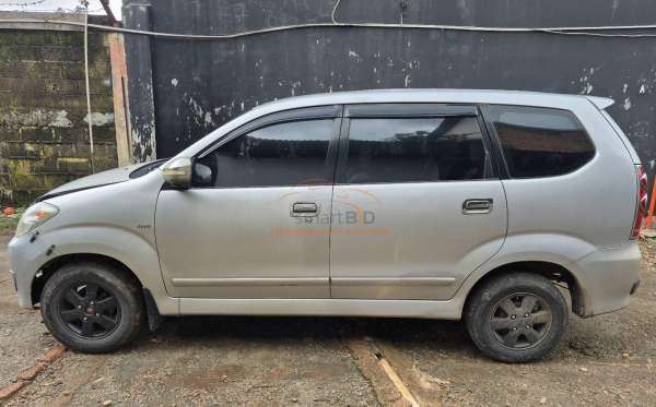 TOYOTA AVANZA G
