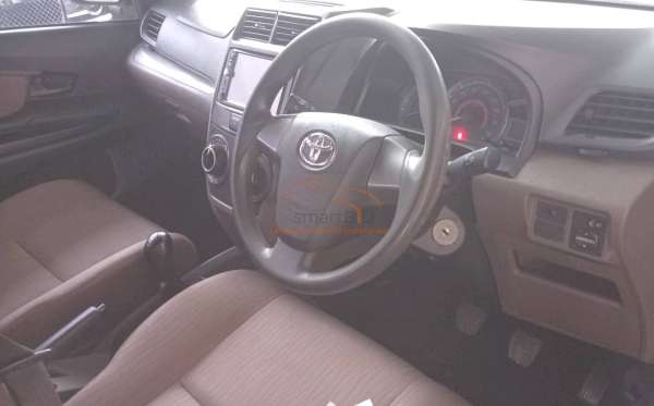TOYOTA  AVANZA  1.3 E