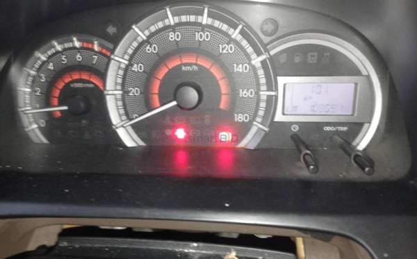 TOYOTA  AVANZA  1.3 E