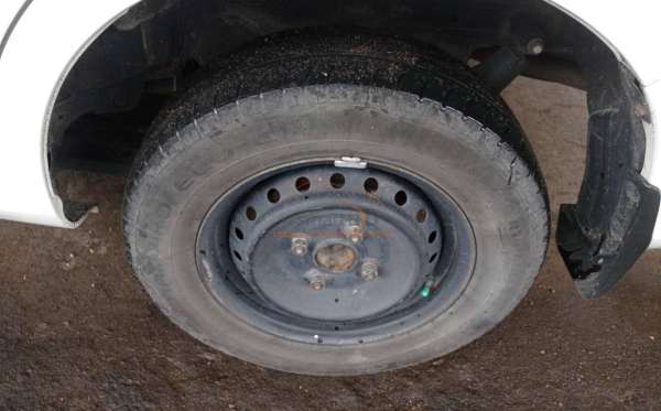 TOYOTA  AVANZA  1.3 E