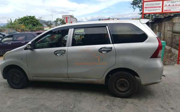 TOYOTA AVANZA 1.3 E