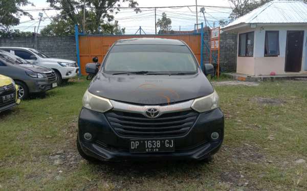 TOYOTA AVANZA