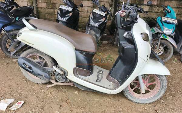 HONDA SCOOPY FI