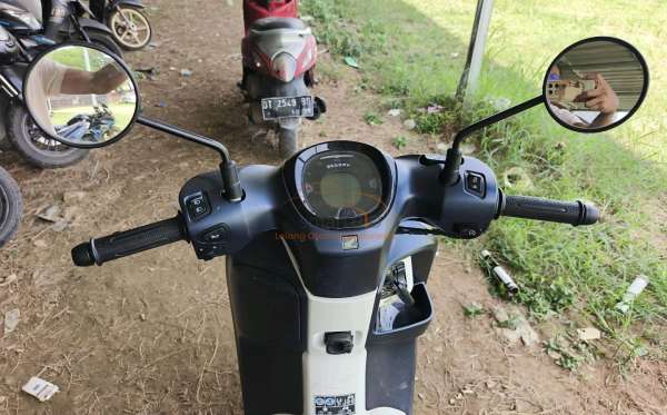 HONDA SCOOPY FI SPORTY