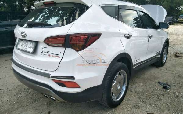 HYUNDAI SANTA