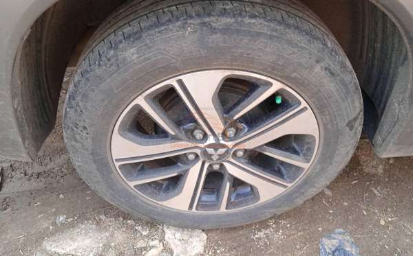 MITSUBISHI XPANDER SPORT