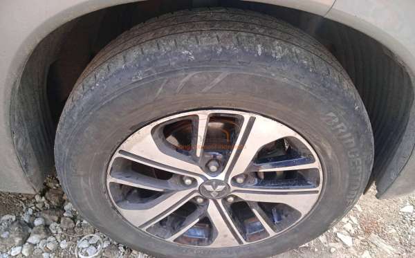 MITSUBISHI XPANDER SPORT