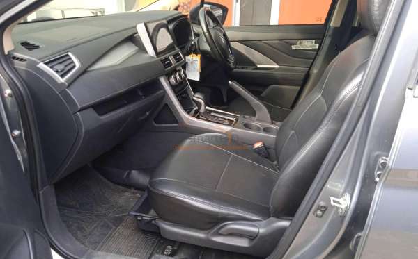 MITSUBISHI XPANDER SPORT