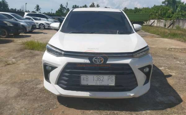 TOYOTA AVANZA