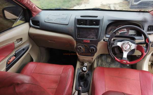 TOYOTA AVANZA 1.3 G