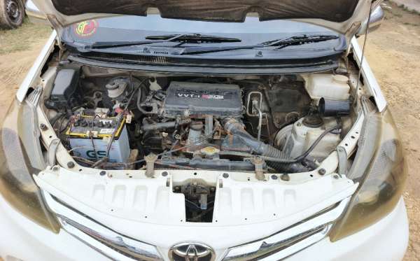 TOYOTA AVANZA 1.3 G