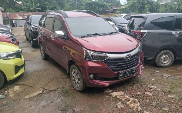TOYOTA AVANZA 1.3 E
