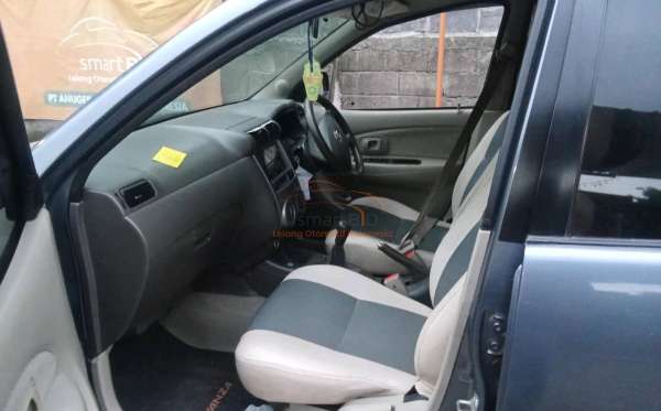 TOYOTA  AVANZA  1.5S