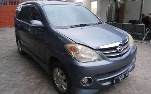 TOYOTA  AVANZA  1.5S