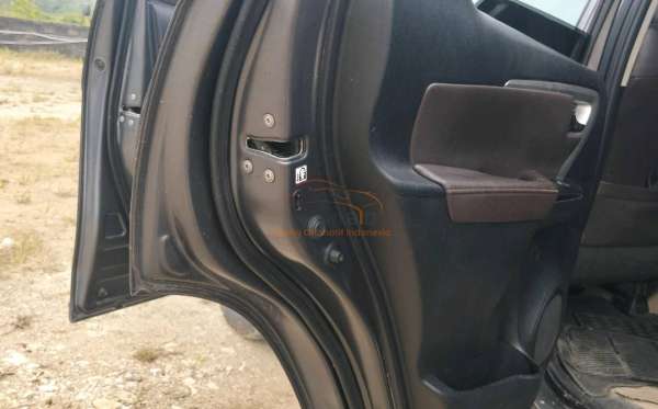 TOYOTA FORTUNER 2.4 VRZ 4X4