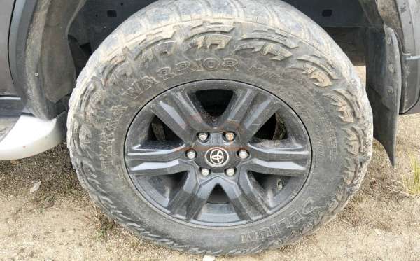 TOYOTA FORTUNER 2.4 VRZ 4X4