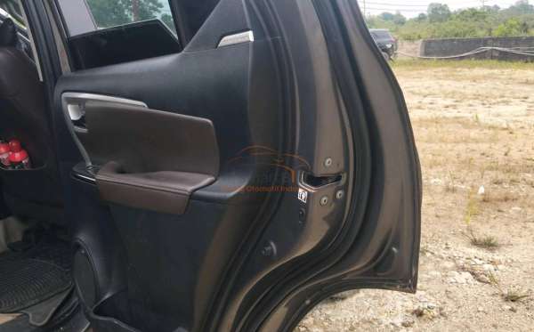 TOYOTA FORTUNER 2.4 VRZ 4X4