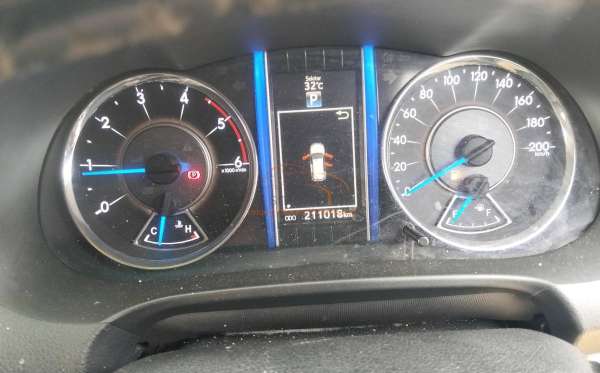 TOYOTA FORTUNER 2.4 VRZ 4X4