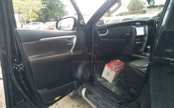 TOYOTA FORTUNER 2.4 VRZ