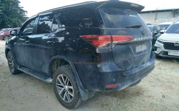 TOYOTA FORTUNER 2.4 VRZ