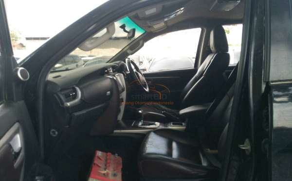 TOYOTA FORTUNER 2.4 VRZ