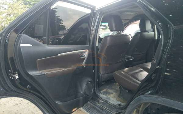 TOYOTA FORTUNER 2.4 VRZ