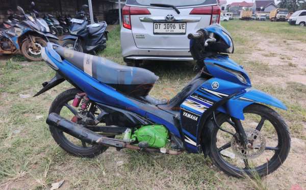 YAMAHA JUPITER Z1 CW