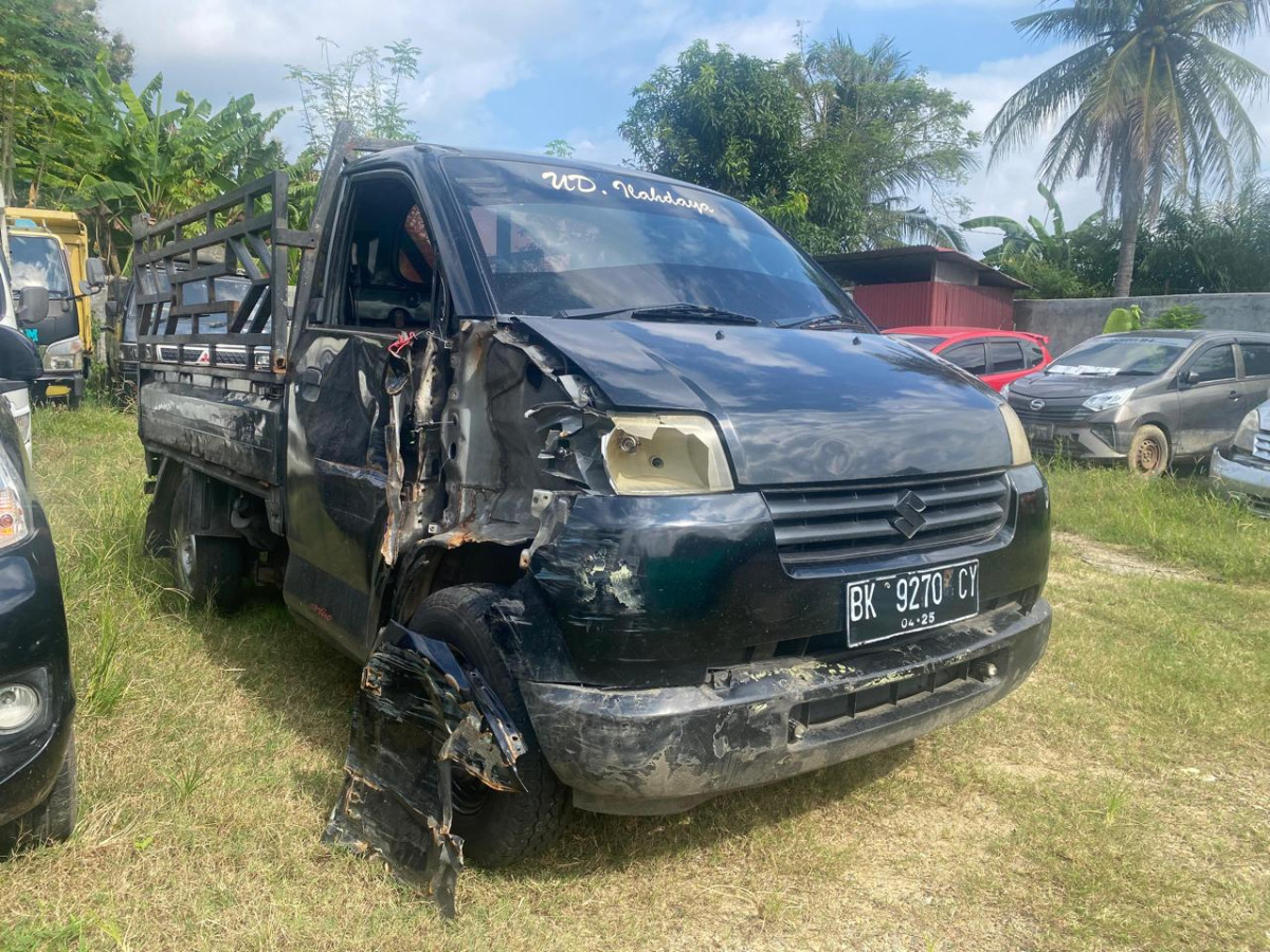 SUZUKI  CARRY MEGA  P.U